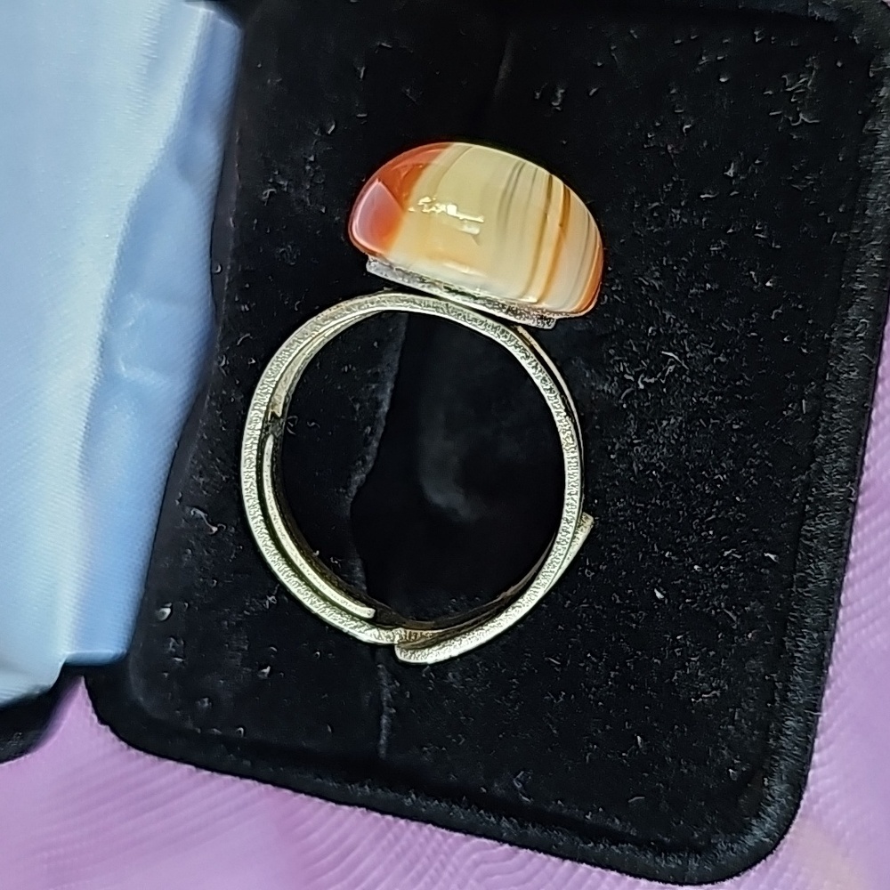 Ring - Picture 5 of 6